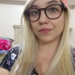 Meet your Posher, Ivonne